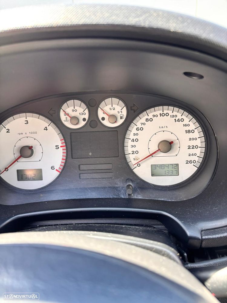 SEAT Leon 1.9 TDI FR - 6