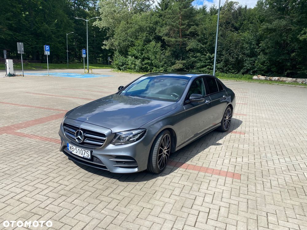 Mercedes-Benz Klasa E 220 d 4-Matic 9G-TRONIC - 2