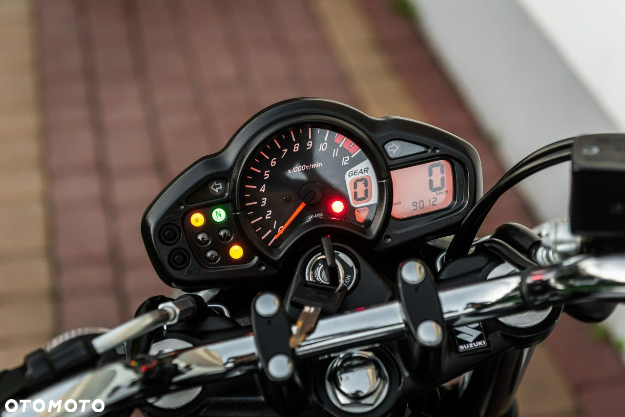 Suzuki Gladius - 9