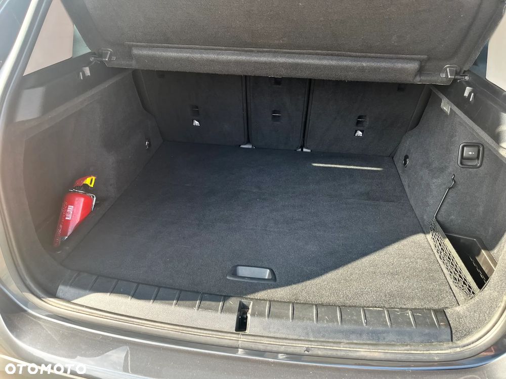 BMW X1 sDrive18d - 28