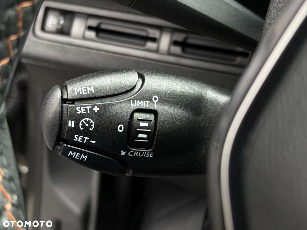 Peugeot 3008 BlueHDi 120 Stop & Start Active - 26