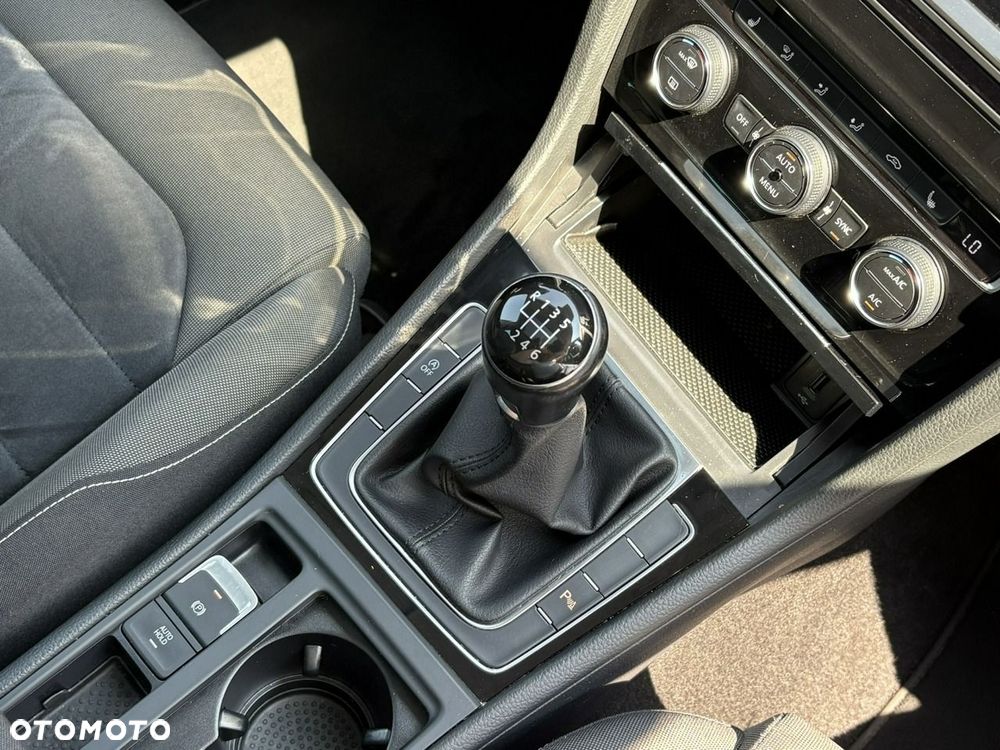 Volkswagen Golf 1.4 TSI (BlueMotion Technology) Highline - 17