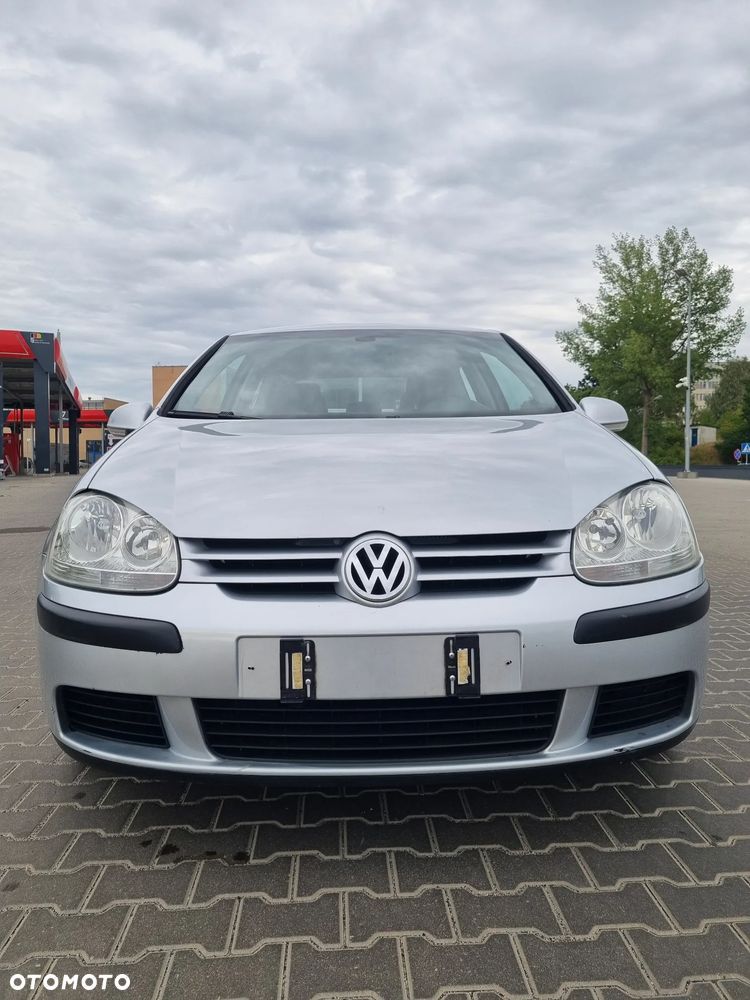 Volkswagen Golf - 6