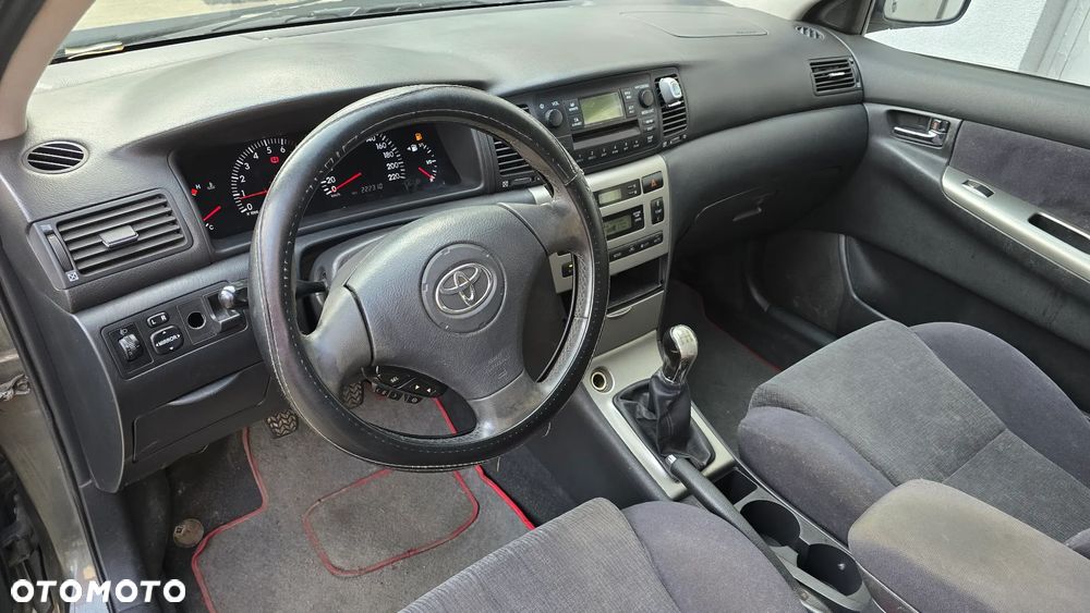 Toyota Corolla 1.4 VVT-i Base - 5