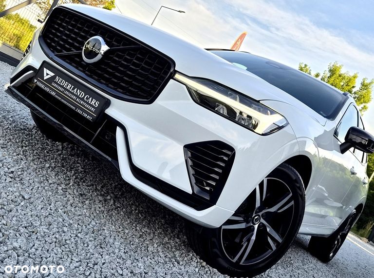 Volvo XC 60 B4 D AWD Plus Dark - 2