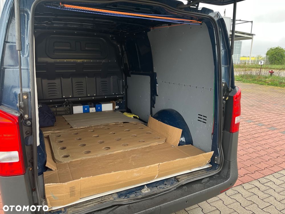 Mercedes-Benz Vito - 11