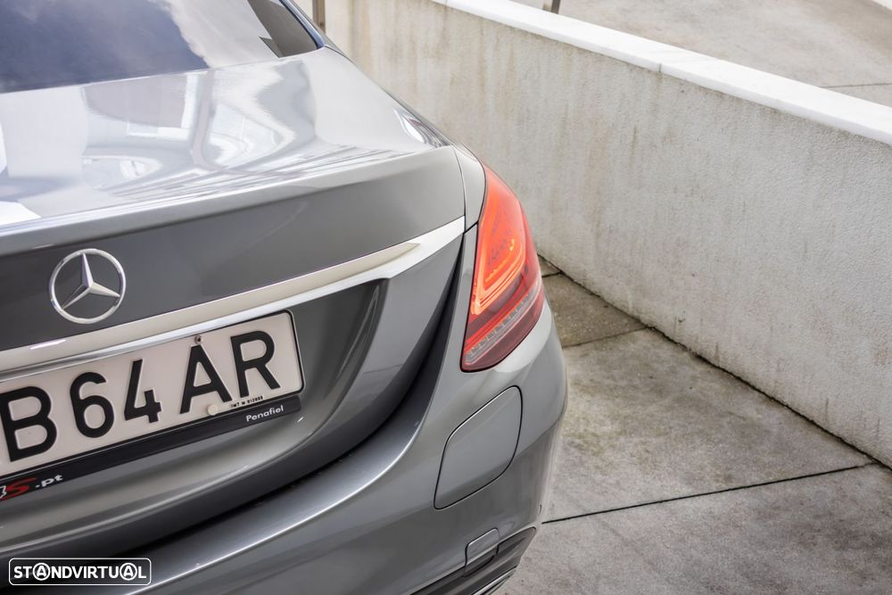 Mercedes-Benz C 300 de AMG Line - 13