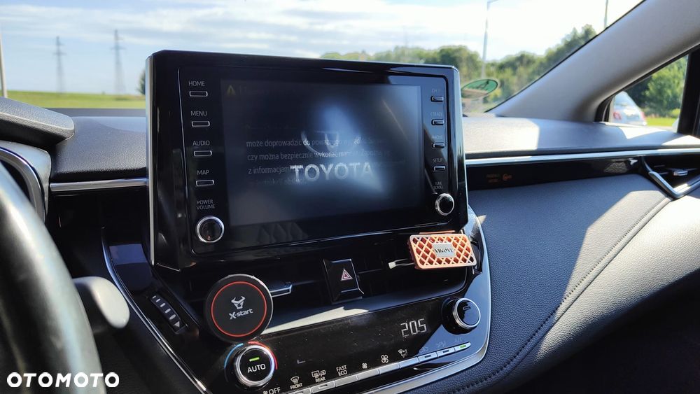 Toyota Corolla 1.6 Comfort - 27