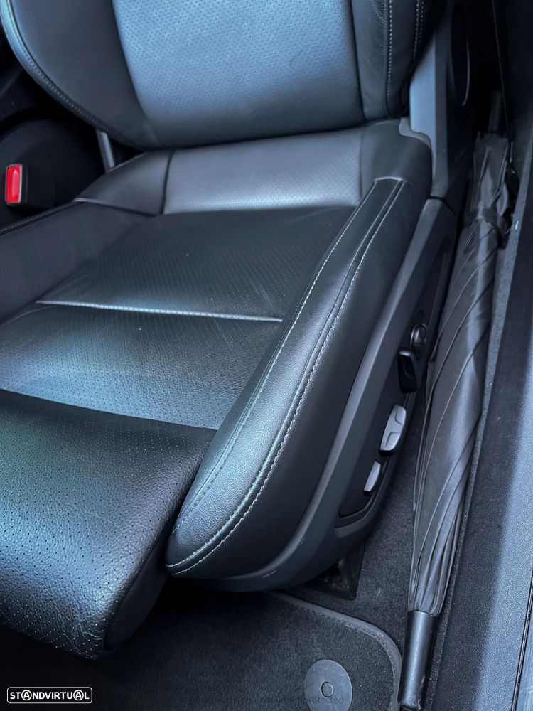 Porsche Taycan Bateria Performance Plus - 15