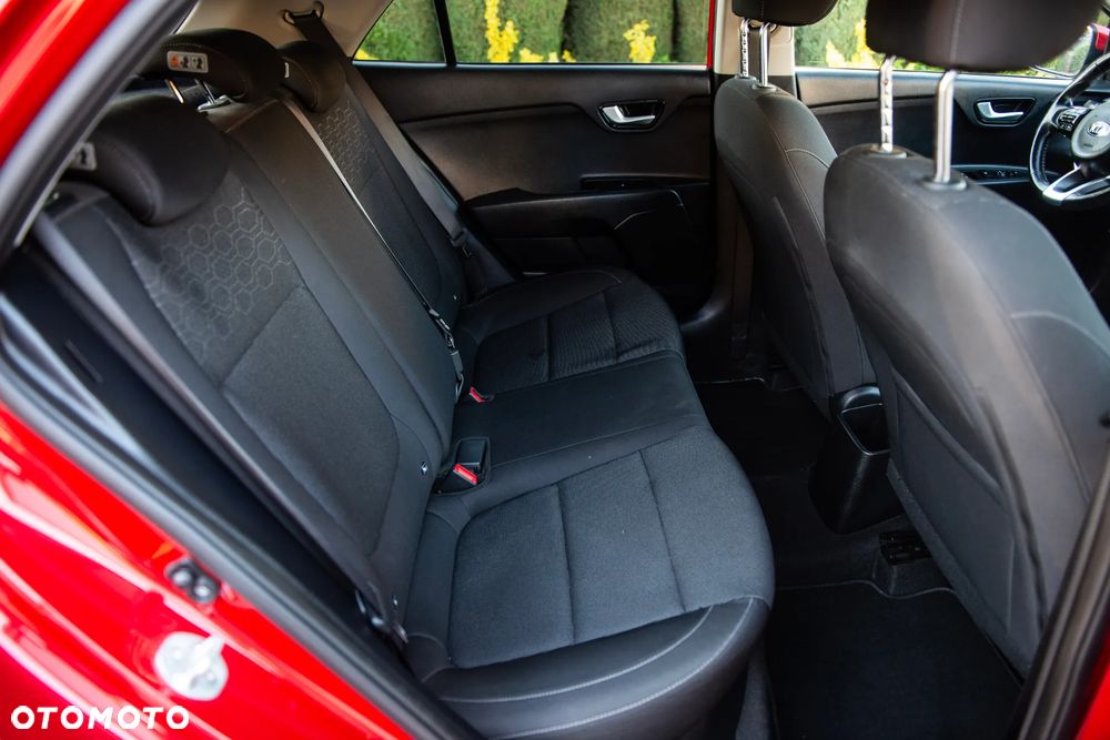 Kia Rio 1.2 Dream Team Edition - 36