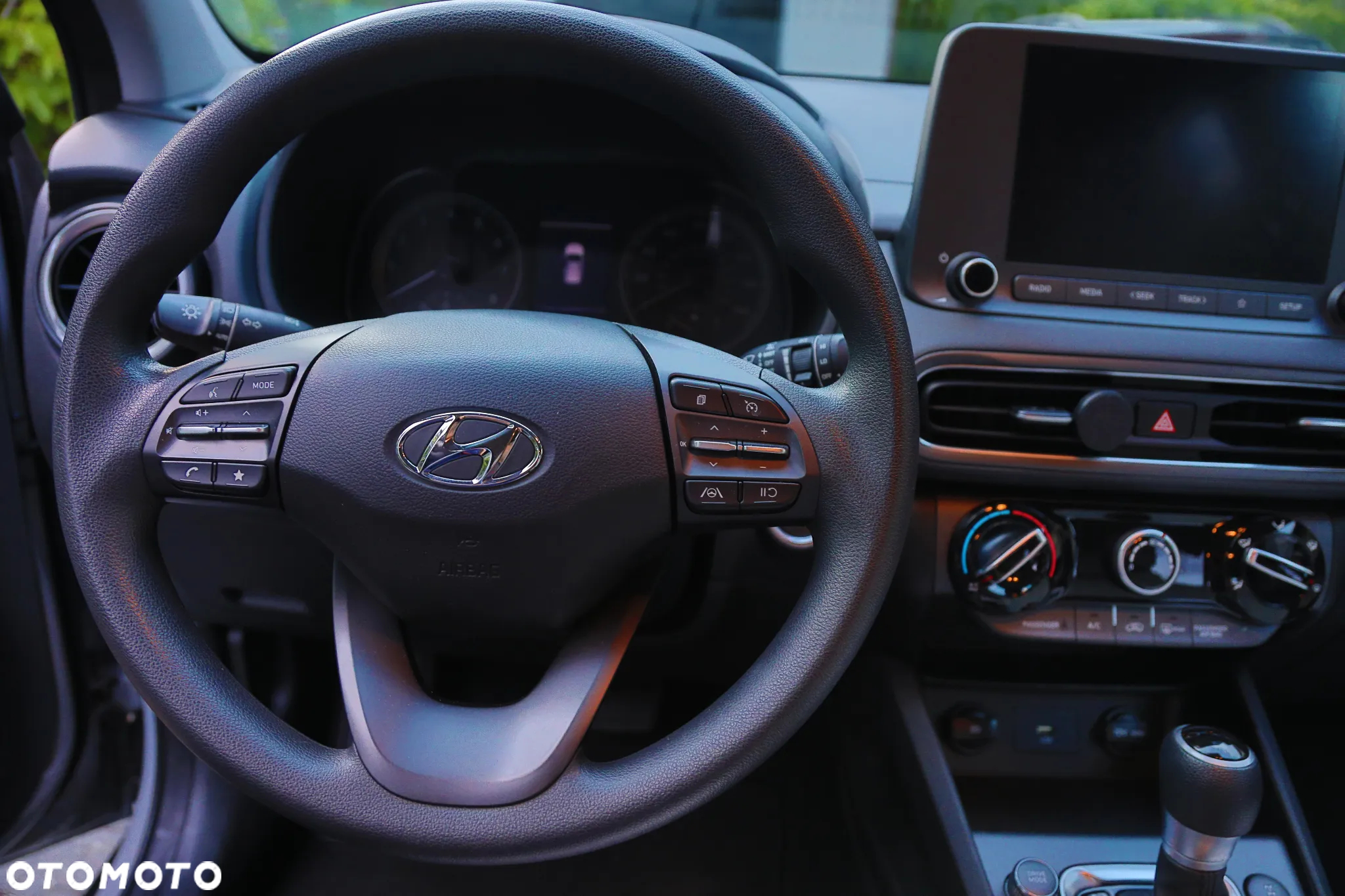 Hyundai Kona - 12