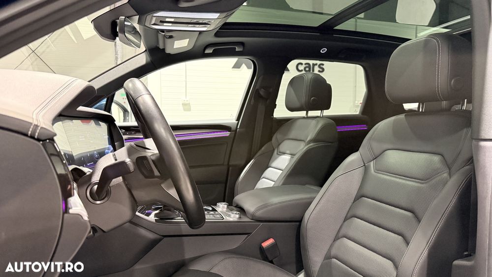 Volkswagen Touareg 3.0 V6 e-Hybrid 4Motion Aut. Elegance - 25