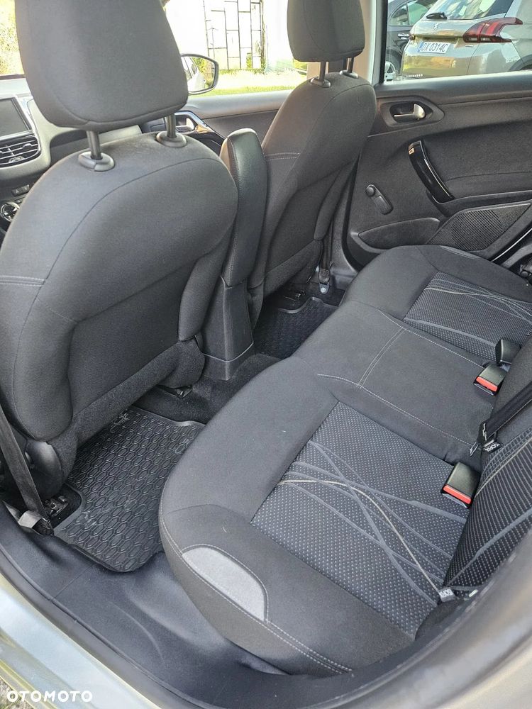 Peugeot 208 1.4 HDi Active - 12
