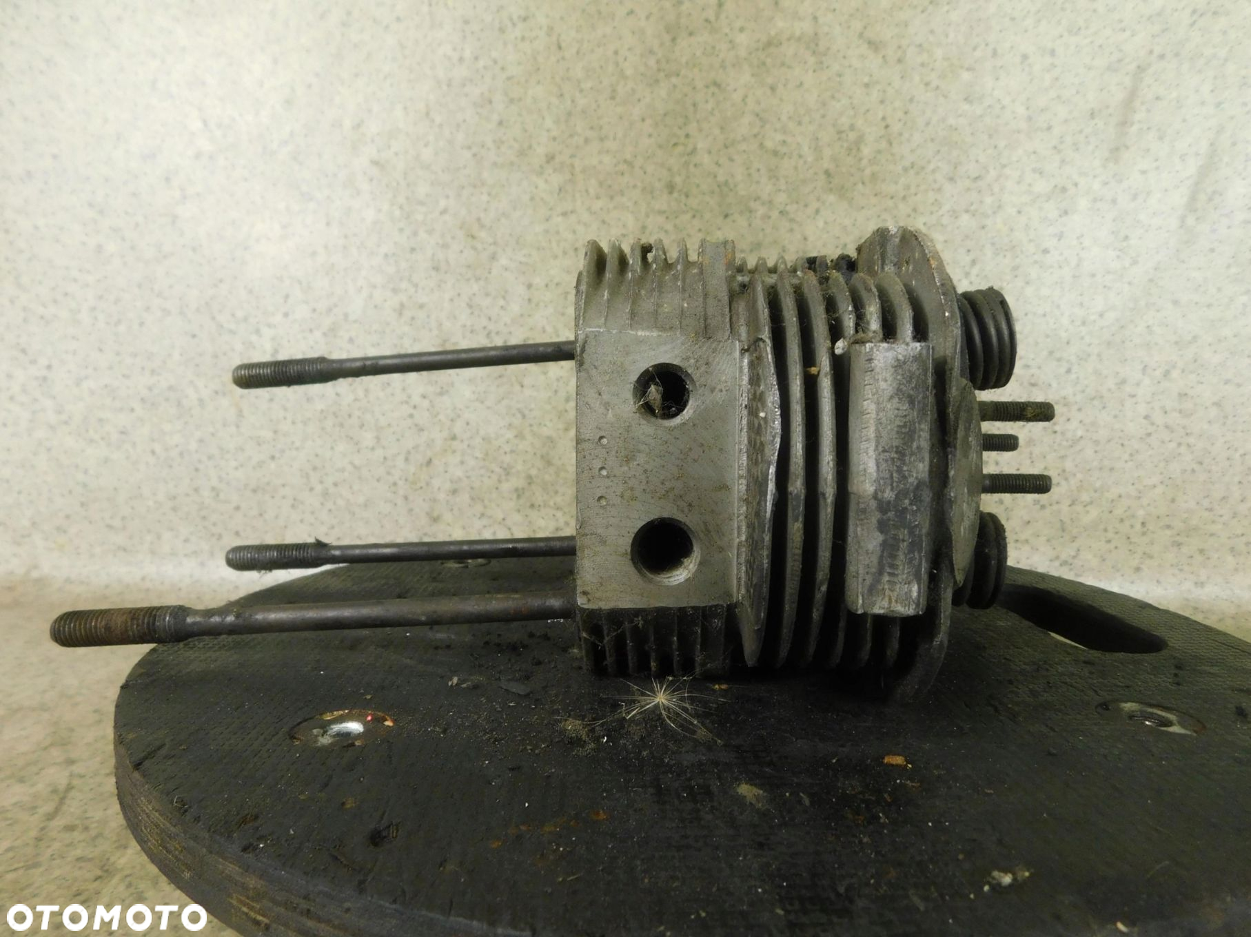 9760Kz Rr350 Głowica Silnika Deutz Linde H30 F4L19 - 11