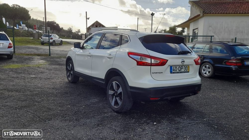 Nissan Qashqai 1.6 dCi N-Connecta - 4