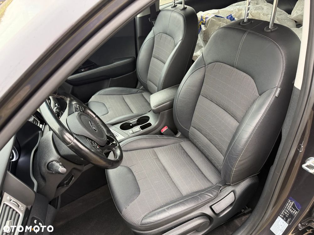 Kia Niro 1.6 GDI Plug-in Hybrid XL - 13