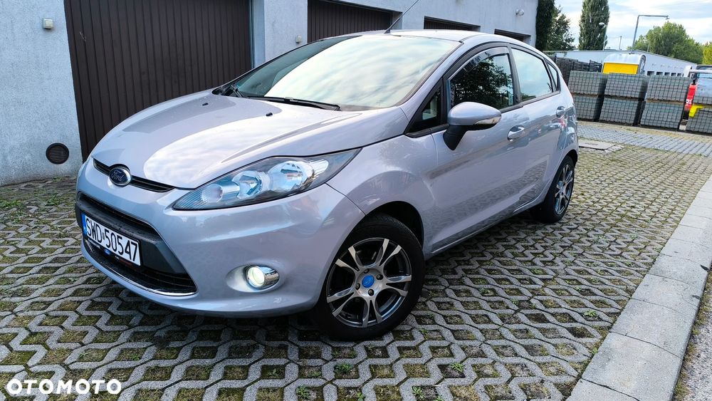 Ford Fiesta 1.4 Autom Champions Edition - 1