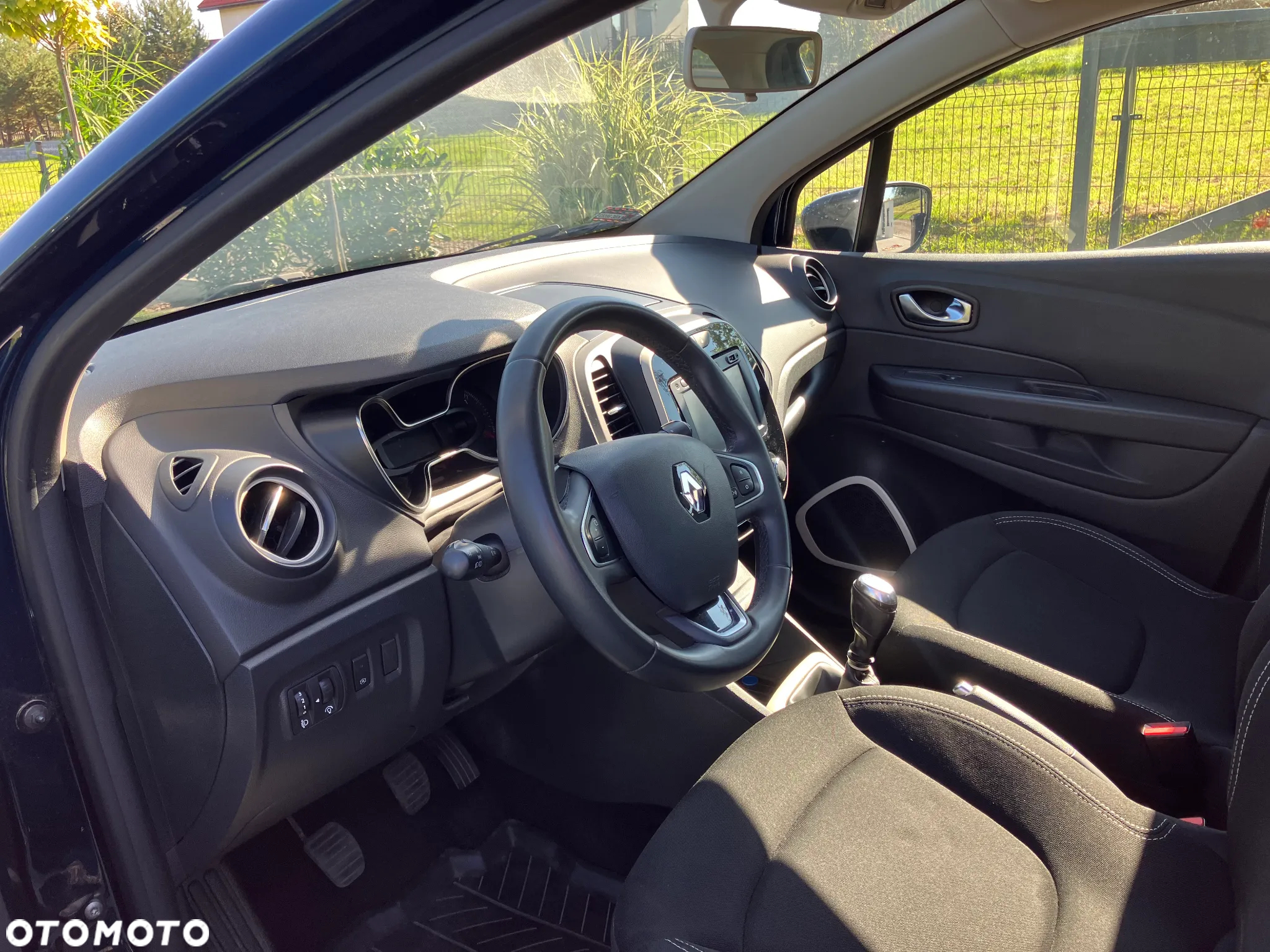 Renault Captur - 12