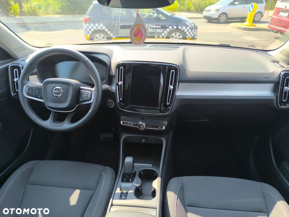 Volvo XC 40 T3 Momentum Pro - 15