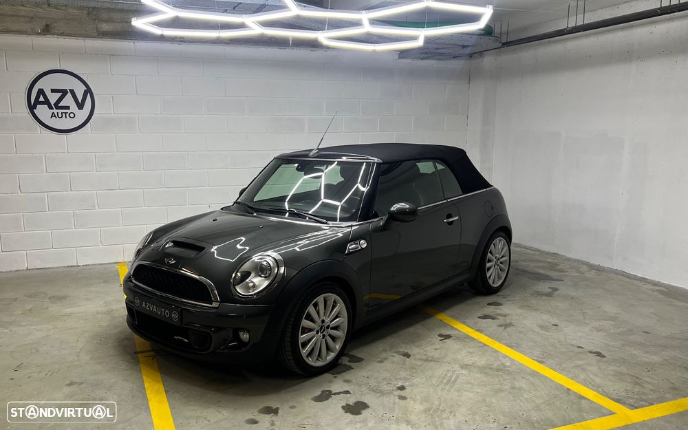 MINI 3 Portas John Cooper Works - 1