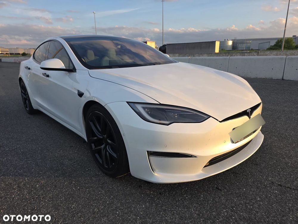 Tesla Model S Long Range - 1
