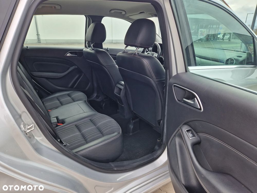 Mercedes-Benz Klasa B 200 CDI - 8