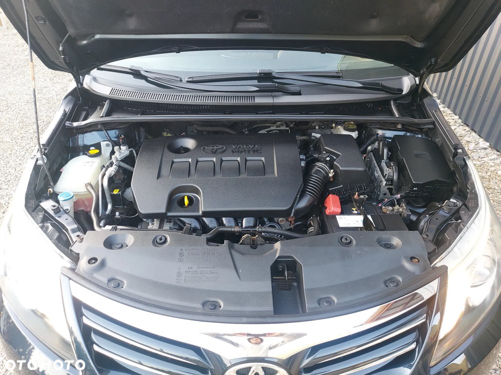 Toyota Avensis - 39