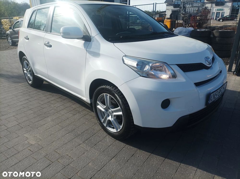 Toyota Urban Cruiser 1.4 D-4D 4x4 Life - 4