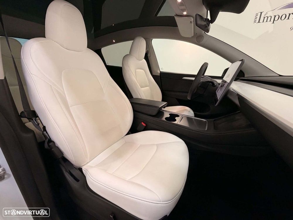 Tesla Model Y RWD - 13