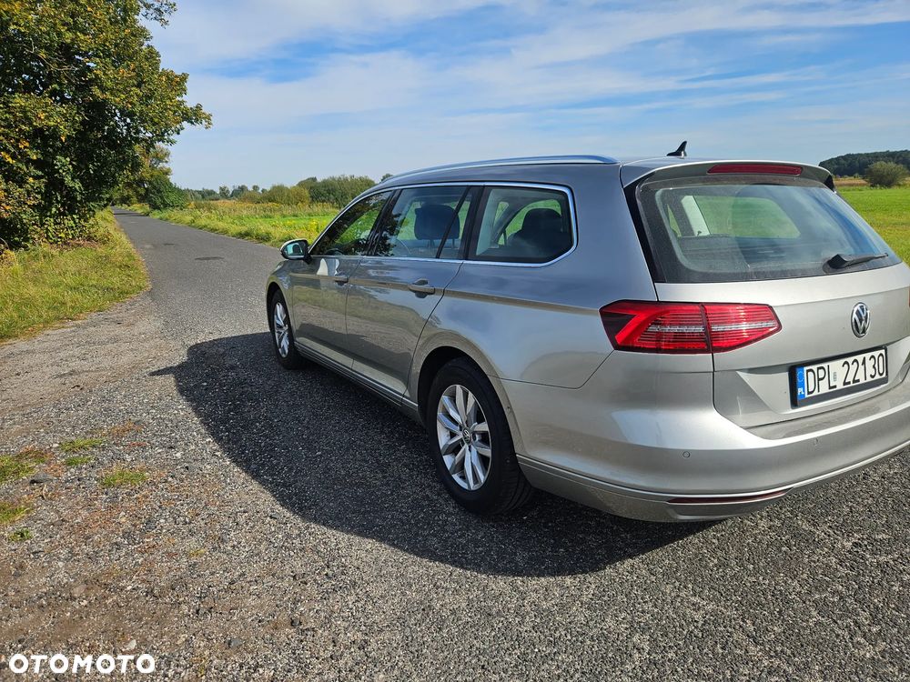 Volkswagen Passat - 6