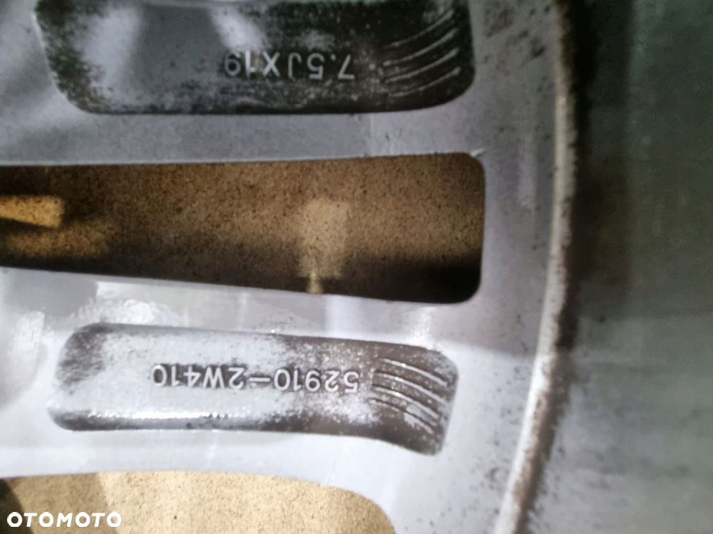 Felga aluminiowa 19 cali Hyundai Santa Fe Tucson 7.5JX19 - 4