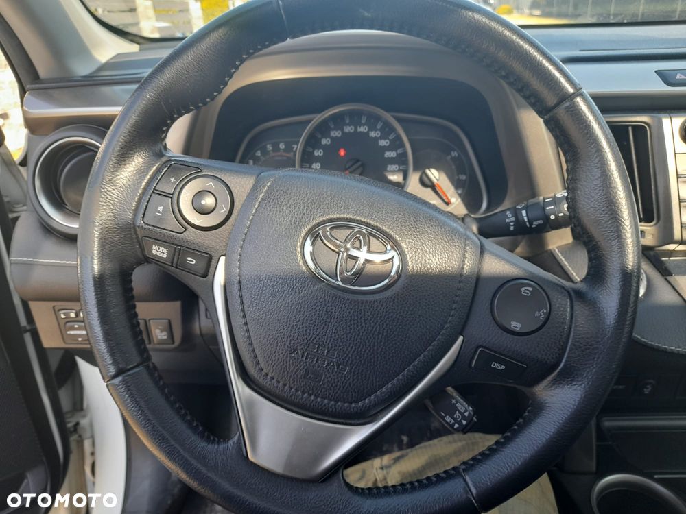 Toyota RAV4 2.0 D-4D Prestige - 7