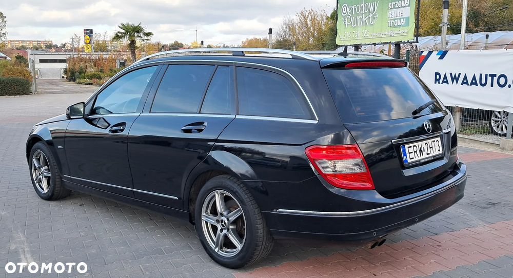 Mercedes-Benz Klasa C 180 T BlueEFFICIENCY 7G-TRONIC Elegance - 3