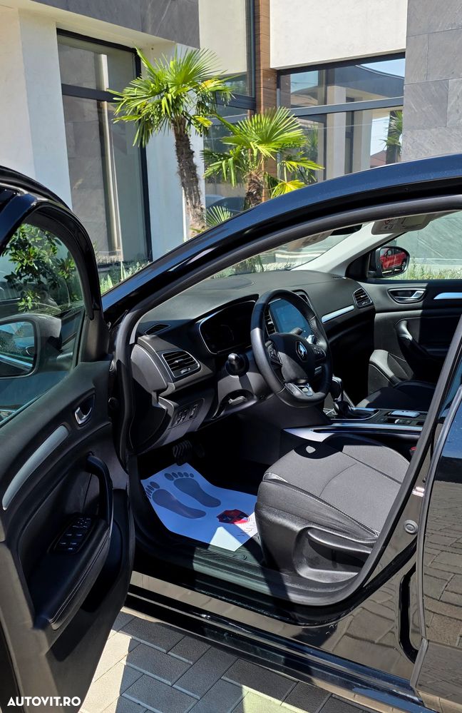 Renault Megane TCe 140 EDC GPF Techno - 13