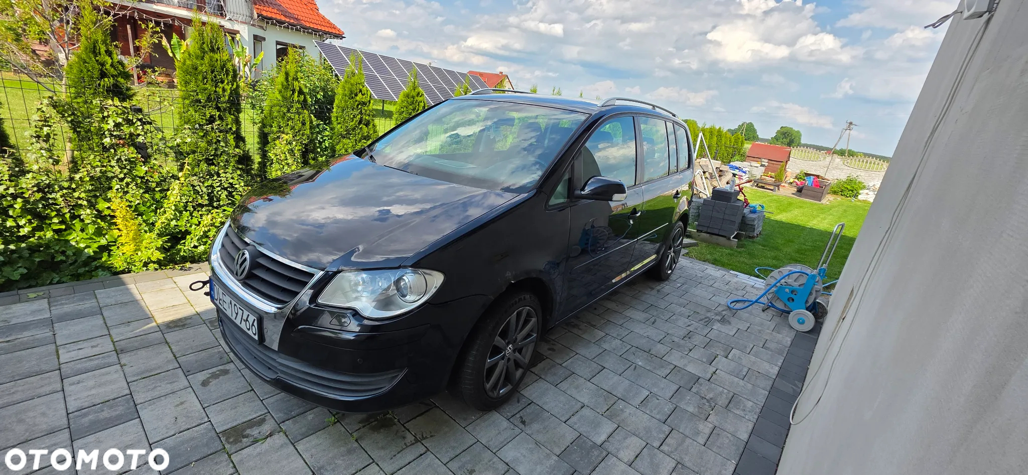 Volkswagen Touran - 10