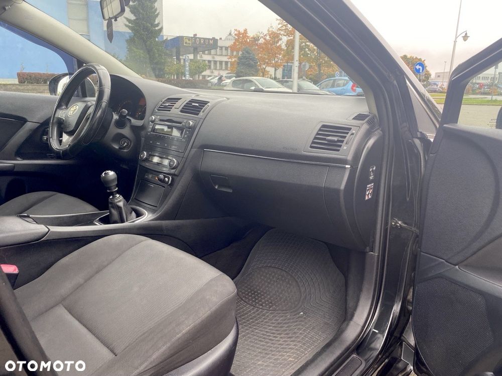 Toyota Avensis 2.0 D-4D Premium - 10