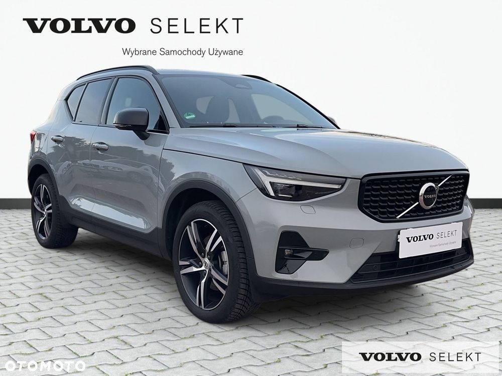 Volvo XC 40 B3 B DKG Plus Dark - 4