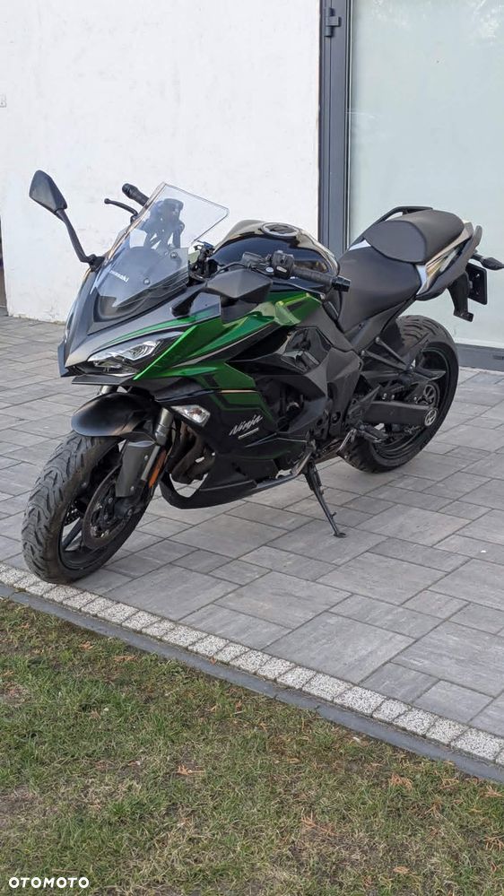 Kawasaki Ninja 1000 SX - 2
