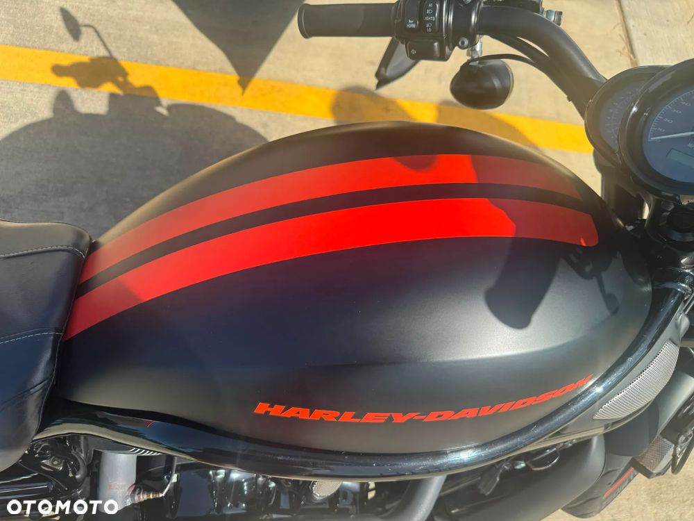 Harley-Davidson V-Rod Night Rod - 17