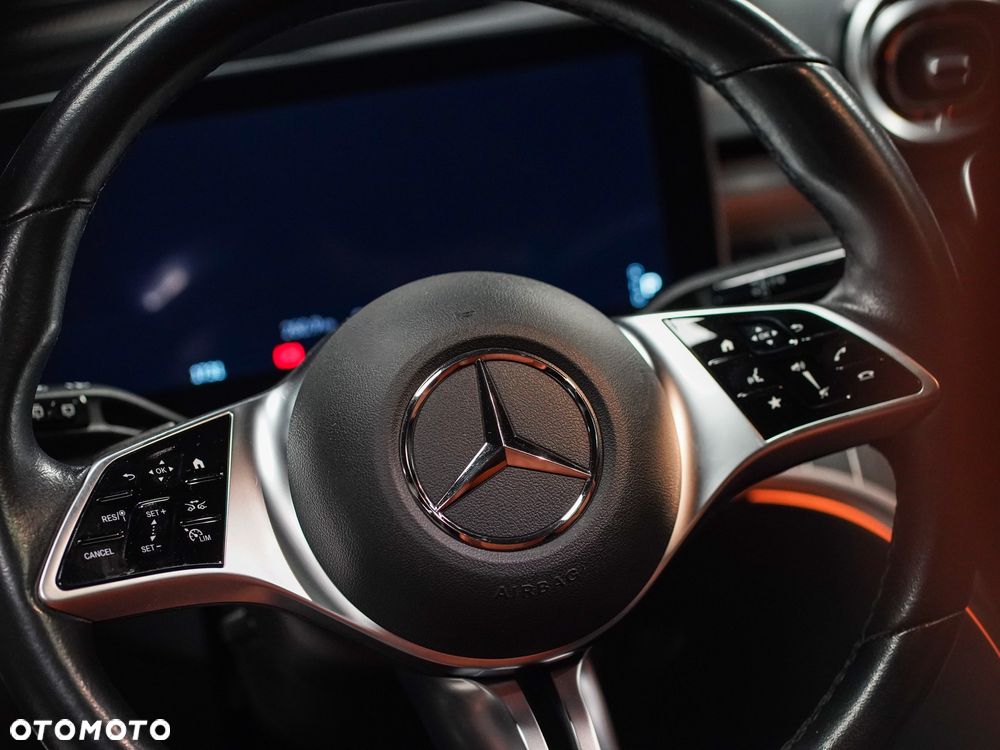 Mercedes-Benz Klasa C 220 d 4MATIC 9G-TRONIC - 38