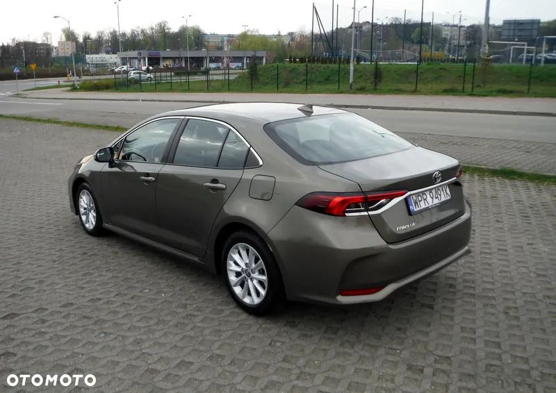 Toyota Corolla 1.5 Comfort - 11