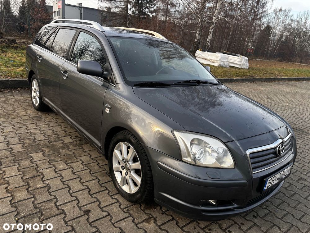 Toyota Avensis 2.2 D-4D Prestige - 2