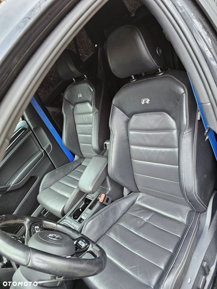 Volkswagen Golf - 20