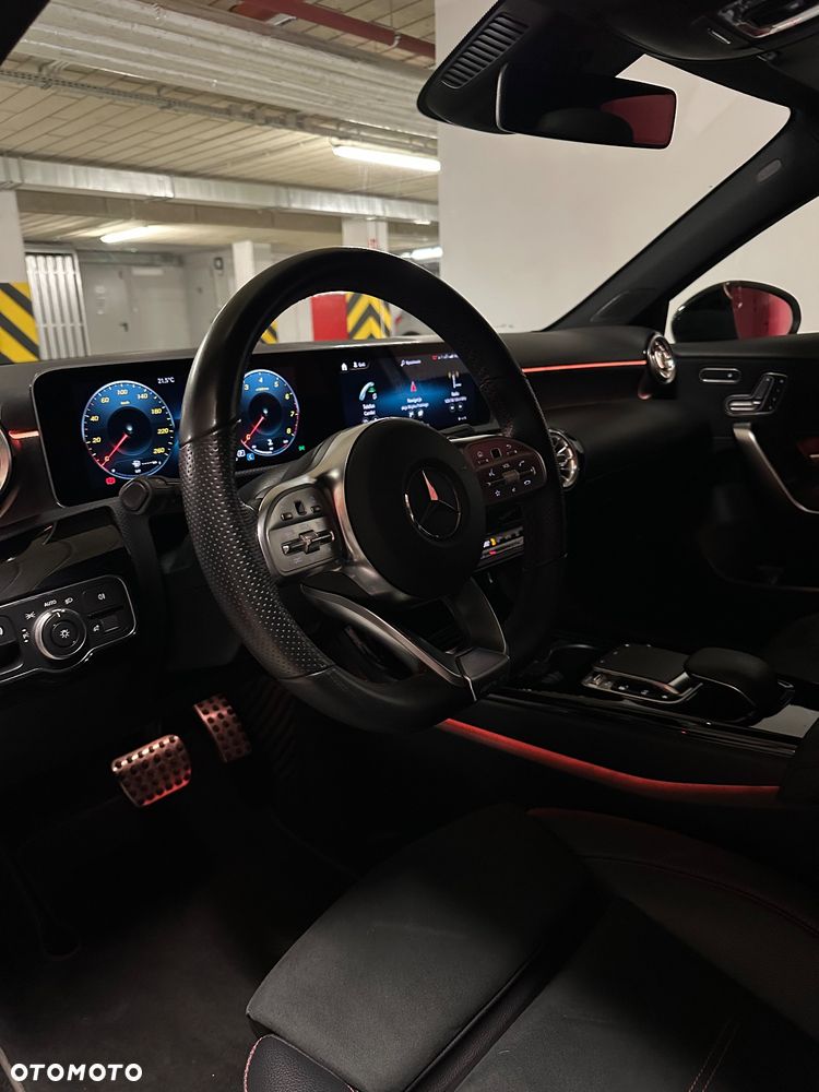 Mercedes-Benz Klasa A 180 AMG Line 7G-DCT - 27