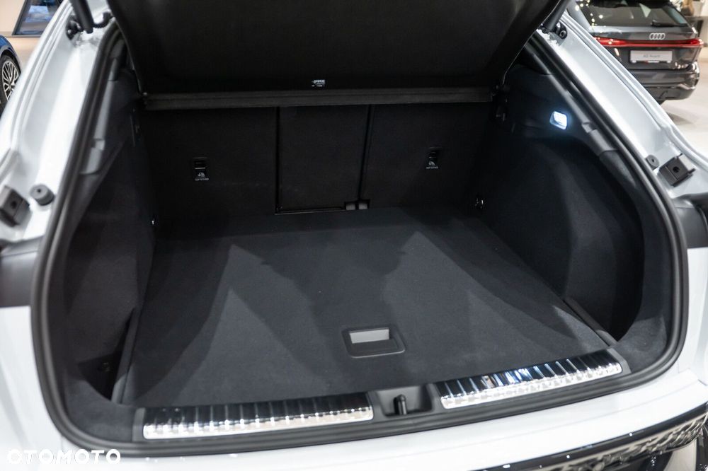 Audi Q3 Sportback - 9