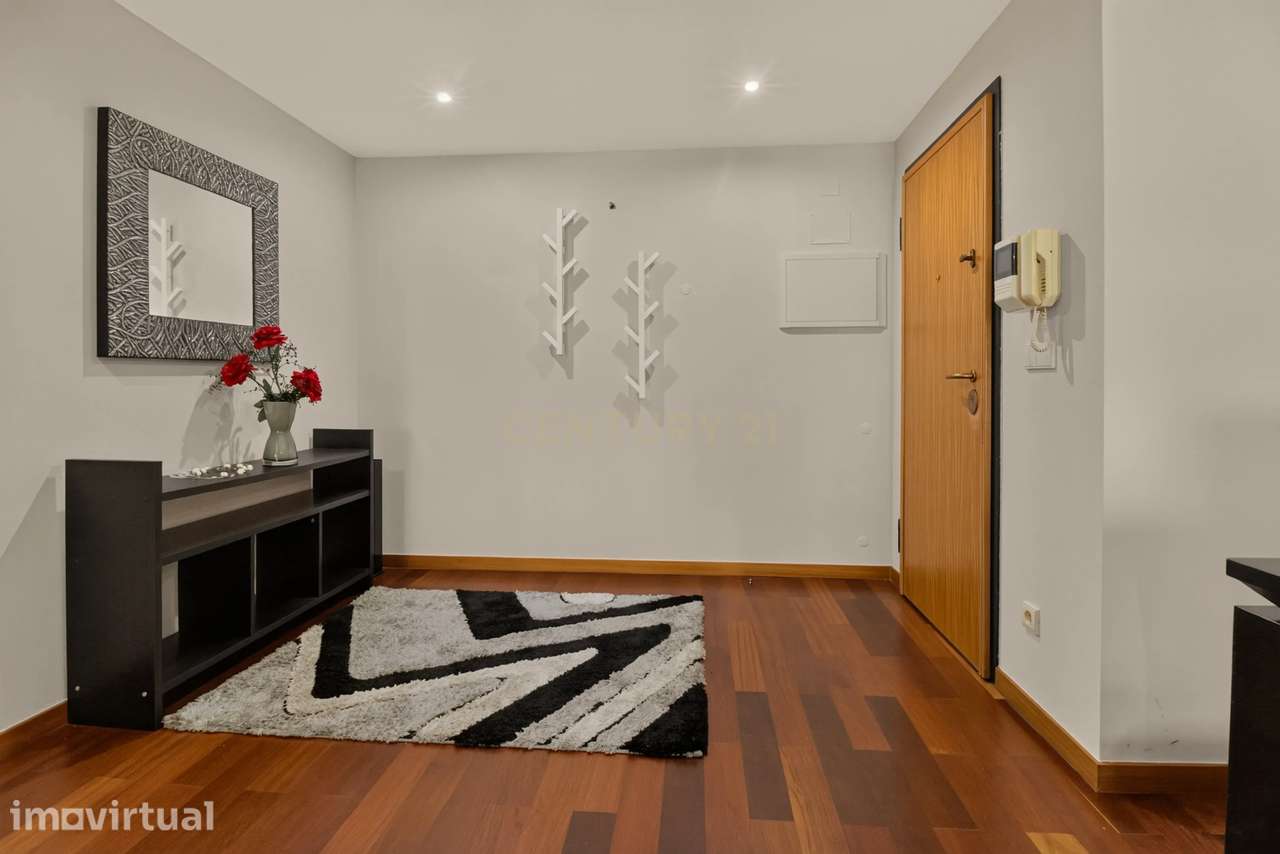 Excelente Apartamento T3 com Garagem em Real, Braga - Grande imagem: 2/19