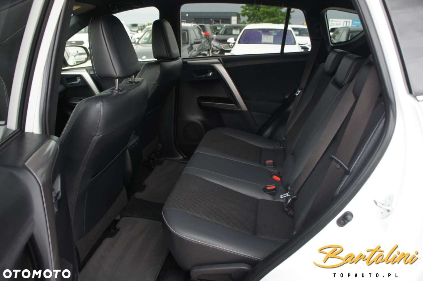 Toyota RAV4 - 11