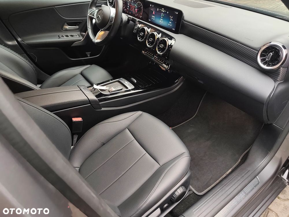Mercedes-Benz Klasa A 200 Progressive 7G-DCT - 21