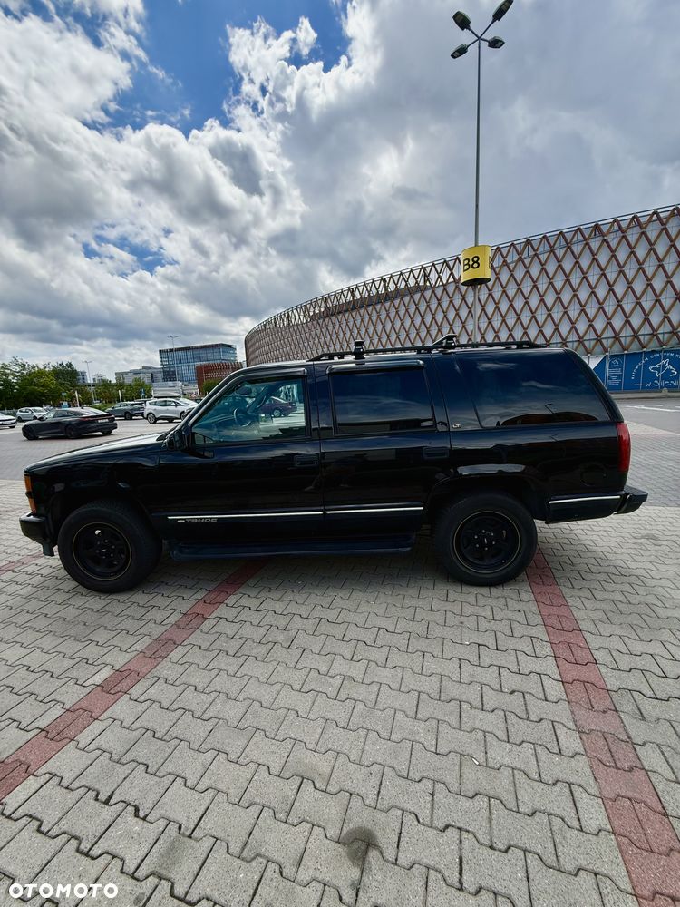 Chevrolet Tahoe - 4