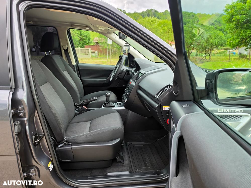 Land Rover Freelander 2 2.2L TD4 S - 25